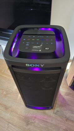 Sony ULT Tower 9AC recenze